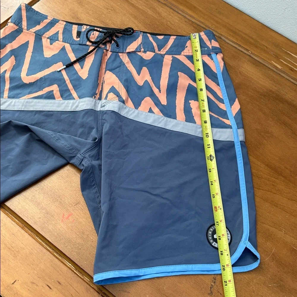 Quiksilver NWOT Highline Techtonics Board Shorts Size 34